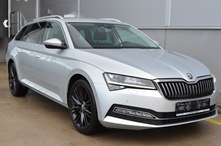 ŠKODA SUPERB 2.0 TDI COMBI DSG STYLE 190PS VIRTUAL COCPIT KAMERA ADAPTIV ŤAŽNÉ CRYSTAL LED MATRIX *** 66.000 KM ***