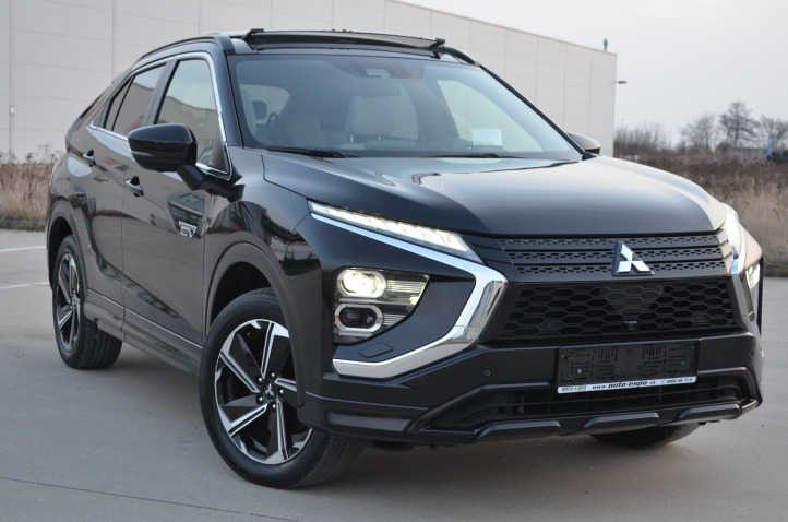 MITSUBISHI ECLIPE CROSS 2.4 MIVEC PHEV PLUG-IN HYBRID 4WD CVT 360 KAMERA 4X4 KESSY LOCK BI-LED PANORAMA ADAPTIV RADAR WEBASTO ***79.000 KM***